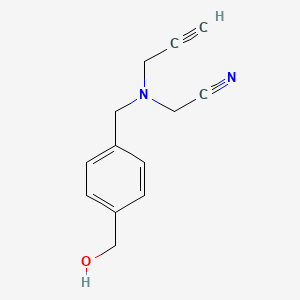 2-({[4-(Hydroxymethyl)phenyl]methyl}(prop-2-yn-1-yl)amino)acetonitrile