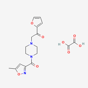 molecular formula C17H19N3O8 B2754327 1-(呋喃-2-基)-2-(4-(5-甲基异噁唑-3-甲酰)哌嗪-1-基)乙酮草酸盐 CAS No. 1351647-79-4