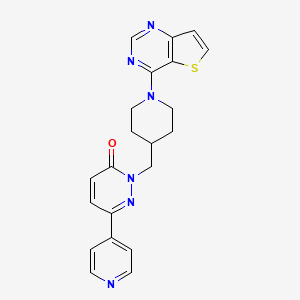 molecular formula C21H20N6OS B2755179 6-(Pyridin-4-yl)-2-[(1-{thieno[3,2-d]pyrimidin-4-yl}piperidin-4-yl)methyl]-2,3-dihydropyridazin-3-one CAS No. 2097864-03-2