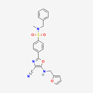 molecular formula C23H20N4O4S B2755437 N-苄基-4-(4-氰基-5-((呋喃-2-基甲基)氨基)噁唑-2-基)-N-甲基苯磺酰胺 CAS No. 941240-63-7