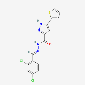 molecular formula C15H10Cl2N4OS B2755589 (E)-N'-(2,4-dichlorobenzylidene)-3-(thiophen-2-yl)-1H-pyrazole-5-carbohydrazide CAS No. 1285563-53-2