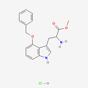 molecular formula C19H21ClN2O3 B2755815 甲基-2-氨基-3-(4-苯基甲氧基-1H-吲哚-3-基)丙酸酯；盐酸盐 CAS No. 2411198-37-1