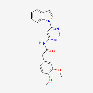 2-(3,4-dimethoxyphenyl)-N-[6-(1H-indol-1-yl)pyrimidin-4-yl]acetamide