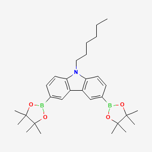 molecular formula C30H43B2NO4 B2757705 9-hexyl-3,6-bis(4,4,5,5-tetramethyl-1,3,2-dioxaborolan-2-yl)-9H-carbazole CAS No. 628336-95-8