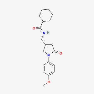 N-((1-(4-methoxyphenyl)-5-oxopyrrolidin-3-yl)methyl)cyclohexanecarboxamide