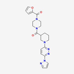 molecular formula C22H25N7O3 B2759012 (1-(6-(1H-吡唑-1-基)吡啶并[3,2-d]嘧啶-3-基)哌啶-3-基)(4-(呋喃-2-甲酰)哌嗪-1-基)甲酮 CAS No. 1286697-88-8