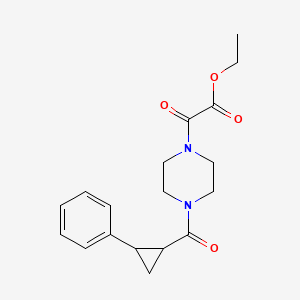 molecular formula C18H22N2O4 B2759636 乙酸2-氧代-2-(4-(2-苯基环丙烷羰基)哌嗪-1-基)乙酸乙酯 CAS No. 1210172-89-6