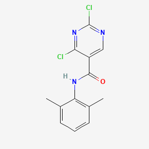 molecular formula C13H11Cl2N3O B2760423 2,4-Dichloro-N-(2,6-dimethylphenyl)pyrimidine-5-carboxamide CAS No. 835633-82-4