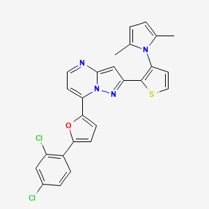 molecular formula C26H18Cl2N4OS B2760485 7-[5-(2,4-dichlorophenyl)-2-furyl]-2-[3-(2,5-dimethyl-1H-pyrrol-1-yl)-2-thienyl]pyrazolo[1,5-a]pyrimidine CAS No. 861209-76-9