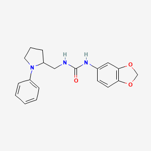 1-(Benzo[d][1,3]dioxol-5-yl)-3-((1-phenylpyrrolidin-2-yl)methyl)urea
