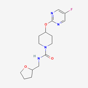 molecular formula C15H21FN4O3 B2761126 4-(5-Fluoropyrimidin-2-yl)oxy-N-(oxolan-2-ylmethyl)piperidine-1-carboxamide CAS No. 2380144-38-5