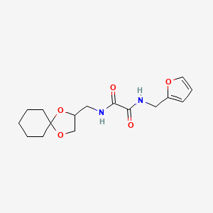 molecular formula C16H22N2O5 B2761159 N1-(1,4-二氧杂螺[4.5]癸烷-2-基甲基)-N2-(呋喃-2-基甲基)草酰胺 CAS No. 899730-46-2