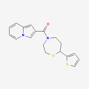 molecular formula C18H18N2OS2 B2762732 吲哚啉-2-基(7-(噻吩-2-基)-1,4-噻唑环己烷-4-基)甲酮 CAS No. 1705513-07-0