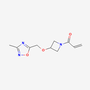 1-[3-[(3-Methyl-1,2,4-oxadiazol-5-yl)methoxy]azetidin-1-yl]prop-2-en-1-one