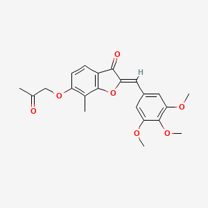 molecular formula C22H22O7 B2763959 (Z)-7-甲基-6-(2-氧代丙氧基)-2-(3,4,5-三甲氧基苯甲亚甲基)苯并呋喃-3(2H)-酮 CAS No. 859659-49-7
