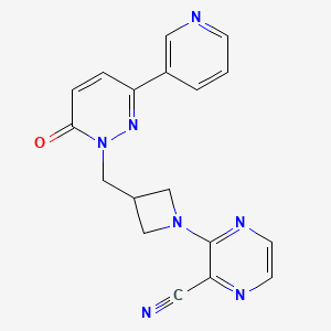 molecular formula C18H15N7O B2764066 3-(3-{[6-Oxo-3-(pyridin-3-yl)-1,6-dihydropyridazin-1-yl]methyl}azetidin-1-yl)pyrazine-2-carbonitrile CAS No. 2201621-67-0