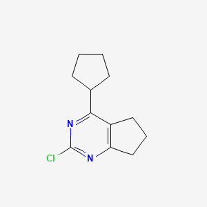 molecular formula C12H15ClN2 B2764155 2-Chloro-4-cyclopentyl-6,7-dihydro-5H-cyclopenta[D]pyrimidine CAS No. 1824101-29-2
