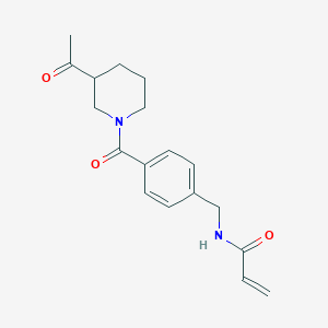 molecular formula C18H22N2O3 B2764717 N-[[4-(3-Acetylpiperidine-1-carbonyl)phenyl]methyl]prop-2-enamide CAS No. 2361875-88-7