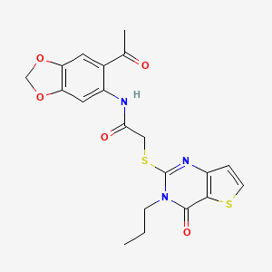 N-(6-acetyl-2H-1,3-benzodioxol-5-yl)-2-({4-oxo-3-propyl-3H,4H-thieno[3,2-d]pyrimidin-2-yl}sulfanyl)acetamide