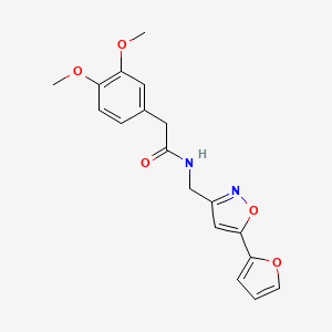 molecular formula C18H18N2O5 B2766780 2-(3,4-二甲氧基苯基)-N-((5-(呋喃-2-基)异噁唑-3-基甲基)乙酰胺 CAS No. 1105205-00-2