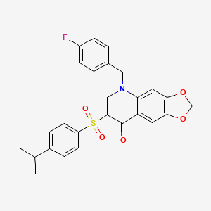 molecular formula C26H22FNO5S B2769082 5-[(4-Fluorophenyl)methyl]-7-(4-propan-2-ylphenyl)sulfonyl-[1,3]dioxolo[4,5-g]quinolin-8-one CAS No. 866844-94-2