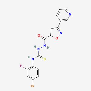 molecular formula C16H13BrFN5O2S B2769368 N-(4-溴-2-氟苯基)-2-{[3-(3-吡啶基)-4,5-二氢-5-异噁唑基]羰基}-1-硫代甲酰胺 CAS No. 478259-97-1