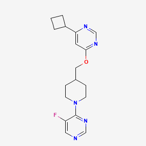 molecular formula C18H22FN5O B2769810 4-(4-(((6-Cyclobutylpyrimidin-4-yl)oxy)methyl)piperidin-1-yl)-5-fluoropyrimidine CAS No. 2320518-19-0