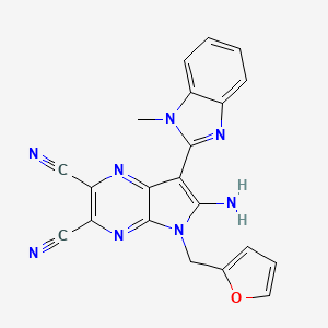 molecular formula C21H14N8O B2771112 6-amino-5-(furan-2-ylmethyl)-7-(1-methyl-1H-benzimidazol-2-yl)-5H-pyrrolo[2,3-b]pyrazine-2,3-dicarbonitrile CAS No. 302804-08-6