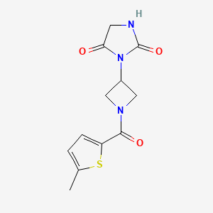 molecular formula C12H13N3O3S B2771865 3-(1-(5-Methylthiophene-2-carbonyl)azetidin-3-yl)imidazolidine-2,4-dione CAS No. 2034365-30-3