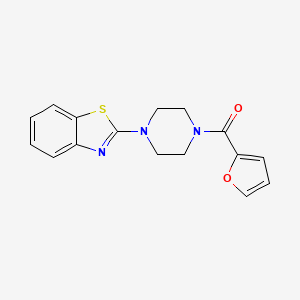 molecular formula C16H15N3O2S B2772461 (4-(Benzo[d]thiazol-2-yl)piperazin-1-yl)(furan-2-yl)methanone CAS No. 681159-21-7