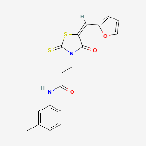 (E)-3-(5-(furan-2-ylmethylene)-4-oxo-2-thioxothiazolidin-3-yl)-N-(m-tolyl)propanamide
