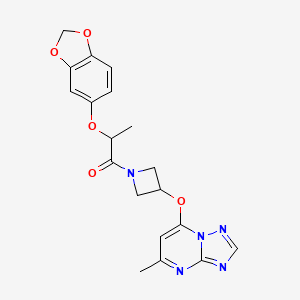 molecular formula C19H19N5O5 B2773618 2-(2H-1,3-苯并二氧杂噻吩-5-基氧基)-1-[3-({5-甲基-[1,2,4]三唑并[1,5-a]嘧啶-7-基}氧基)氮杂环丁烷-1-基]丙酮 CAS No. 2097872-49-4