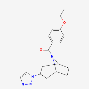 8-[4-(propan-2-yloxy)benzoyl]-3-(1H-1,2,3-triazol-1-yl)-8-azabicyclo[3.2.1]octane