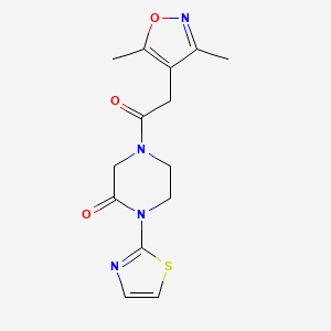 molecular formula C14H16N4O3S B2774711 4-(2-(3,5-二甲基异噁唑-4-基)乙酰)-1-(噻唑-2-基)哌嗪-2-酮 CAS No. 2320379-39-1