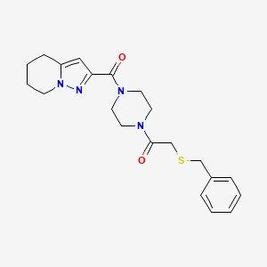 molecular formula C21H26N4O2S B2774792 2-(Benzylthio)-1-(4-(4,5,6,7-tetrahydropyrazolo[1,5-a]pyridine-2-carbonyl)piperazin-1-yl)ethanone CAS No. 2034245-42-4