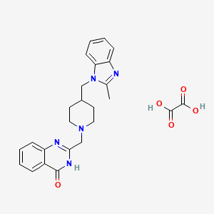 molecular formula C25H27N5O5 B2775353 2-((4-((2-甲基-1H-苯并[d]咪唑-1-基)甲基)哌啶-1-基)甲基)喹唑啉-4(3H)-酮 草酸盐 CAS No. 1351633-57-2