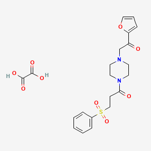 molecular formula C21H24N2O9S B2775468 1-(4-(2-(呋喃-2-基)-2-氧代乙基)哌嗪-1-基)-3-(苯基磺酰基)丙酮 草酸盐 CAS No. 1351643-83-8