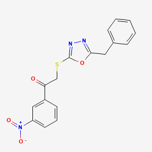 2-((5-Benzyl-1,3,4-oxadiazol-2-yl)thio)-1-(3-nitrophenyl)ethanone