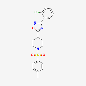 molecular formula C20H20ClN3O3S B2776343 3-(2-Chlorophenyl)-5-(1-tosylpiperidin-4-yl)-1,2,4-oxadiazole CAS No. 924523-36-4