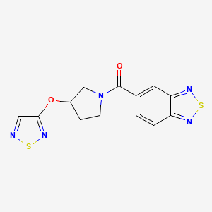 molecular formula C13H11N5O2S2 B2776543 5-[3-(1,2,5-噻二唑-3-基氧基)吡咯啉-1-甲酰]-2,1,3-苯并噻二唑 CAS No. 2097872-76-7