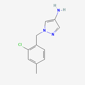 molecular formula C11H12ClN3 B2777105 1-[(2-氯-4-甲基苯基)甲基]-1H-吡唑-4-胺 CAS No. 1695769-33-5
