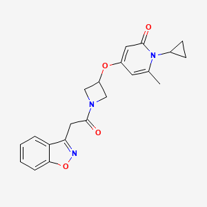 molecular formula C21H21N3O4 B2778368 4-((1-(2-(苯并[d]异噁唑-3-基)乙酰)吖啶-3-基)氧基)-1-环丙基-6-甲基吡啶-2(1H)-酮 CAS No. 2034387-78-3