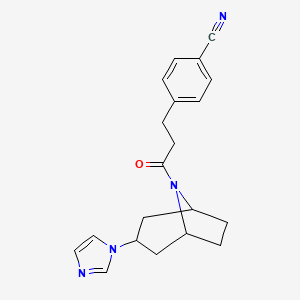 molecular formula C20H22N4O B2778407 4-(3-((1R,5S)-3-(1H-imidazol-1-yl)-8-azabicyclo[3.2.1]octan-8-yl)-3-oxopropyl)benzonitrile CAS No. 2309705-87-9