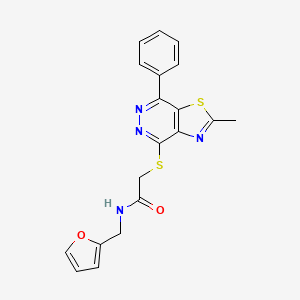 molecular formula C19H16N4O2S2 B2778677 N-(呋喃-2-基甲基)-2-((2-甲基-7-苯基噻唑并[4,5-d]吡啶-4-基)硫)乙酰胺 CAS No. 946381-19-7