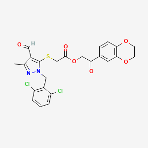 molecular formula C24H20Cl2N2O6S B2779459 [2-(2,3-Dihydro-1,4-benzodioxin-6-yl)-2-oxoethyl] 2-[2-[(2,6-dichlorophenyl)methyl]-4-formyl-5-methylpyrazol-3-yl]sulfanylacetate CAS No. 882223-83-8