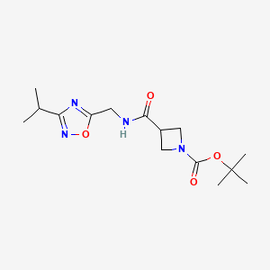 molecular formula C15H24N4O4 B2779950 Tert-butyl 3-(((3-isopropyl-1,2,4-oxadiazol-5-yl)methyl)carbamoyl)azetidine-1-carboxylate CAS No. 1809481-76-2
