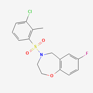 molecular formula C16H15ClFNO3S B2780242 4-((3-Chloro-2-methylphenyl)sulfonyl)-7-fluoro-2,3,4,5-tetrahydrobenzo[f][1,4]oxazepine CAS No. 2034605-38-2