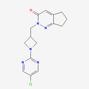 molecular formula C15H16ClN5O B2781621 2-{[1-(5-chloropyrimidin-2-yl)azetidin-3-yl]methyl}-2H,3H,5H,6H,7H-cyclopenta[c]pyridazin-3-one CAS No. 2195881-36-6