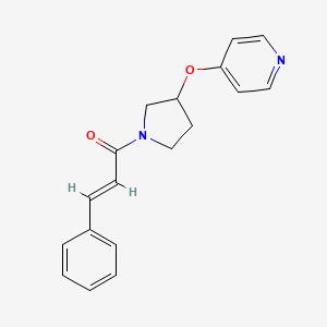 (E)-3-phenyl-1-(3-(pyridin-4-yloxy)pyrrolidin-1-yl)prop-2-en-1-one