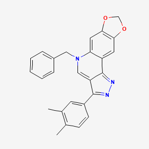 molecular formula C26H21N3O2 B2782363 5-苄基-3-(3,4-二甲基苯基)-5H-[1,3]二氧杂杂环[4,5-g]嘧啶 CAS No. 866349-42-0